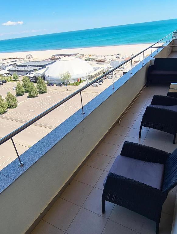Seaview Cancun Apartments Summerland Mamaia Εξωτερικό φωτογραφία